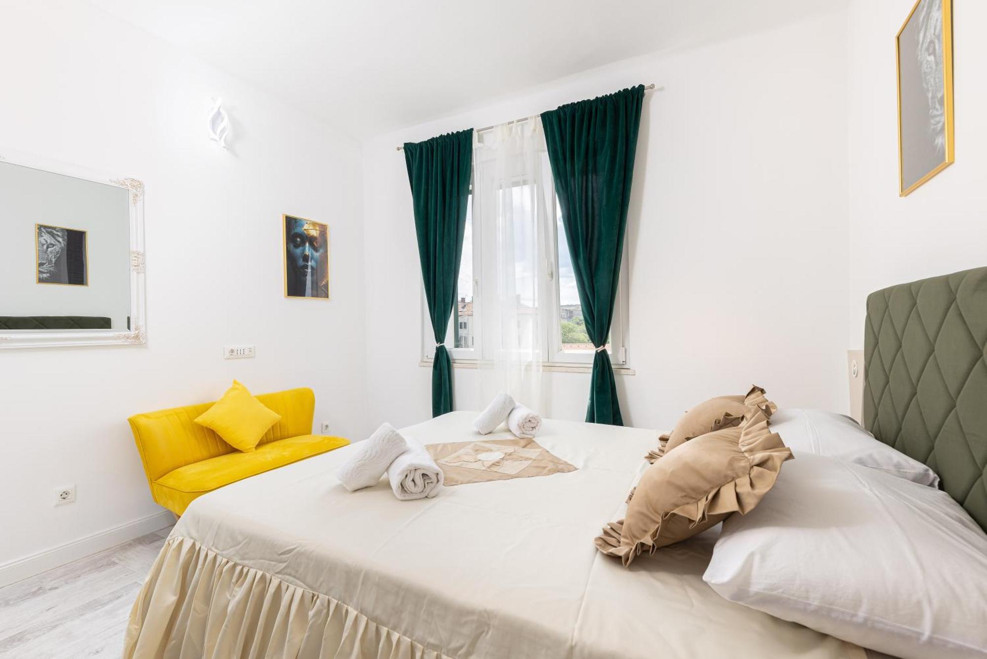 Lions Suites Split Exterior foto